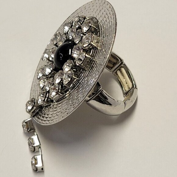 Adjustable Silver Crystal Flamboyant Cocktail Ring - Picture 4 of 8